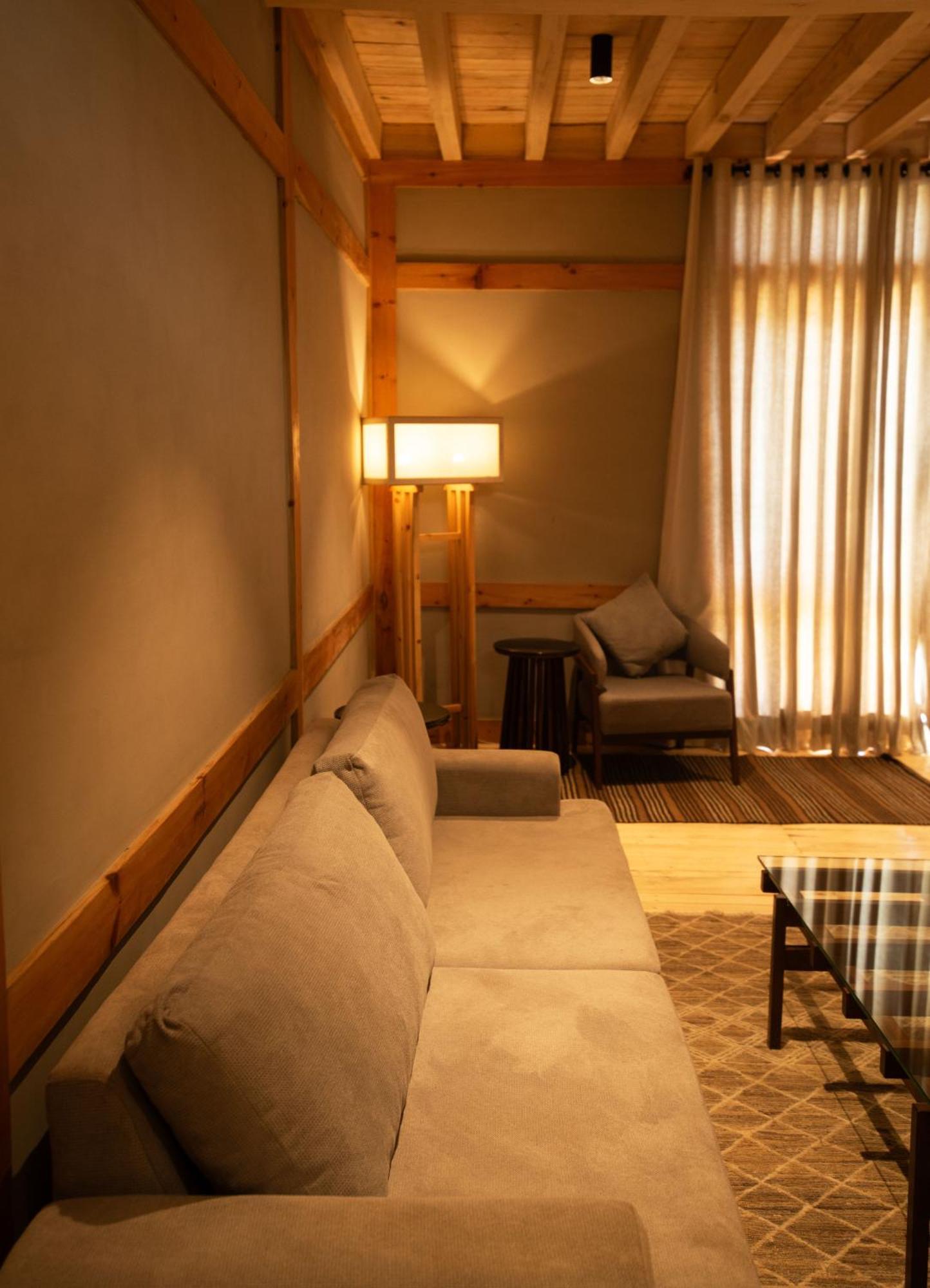 The Rihla Hunza - Managed By Luxus Hotel Karimabad  Exterior photo